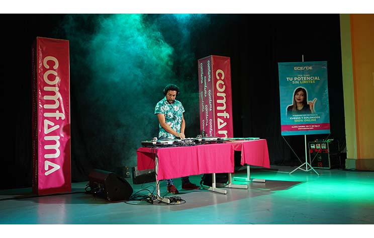 Encuentro de Egresados: Fiesta de Salón con DJ Don Alirio